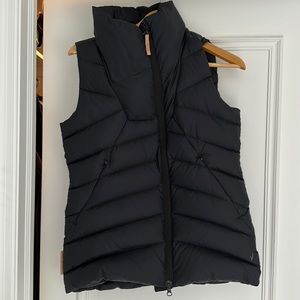 Indyeva puffer vest size small, like new worn only 2-3 times